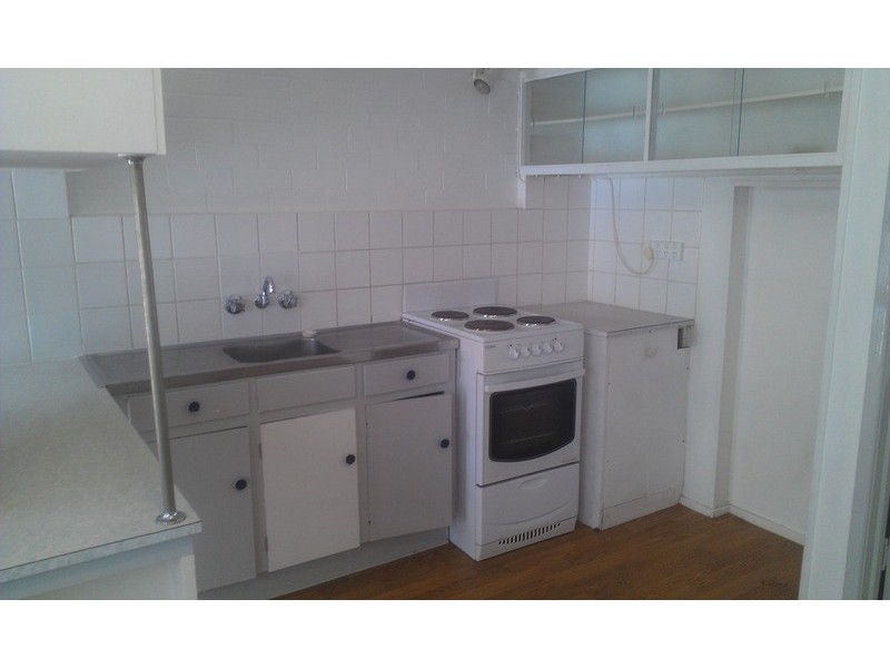 4/16 Sunrise  Boulevard, Surfers Paradise QLD 4217