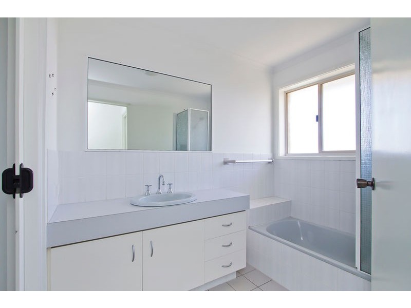 32 Meron Street, Southport QLD 4215