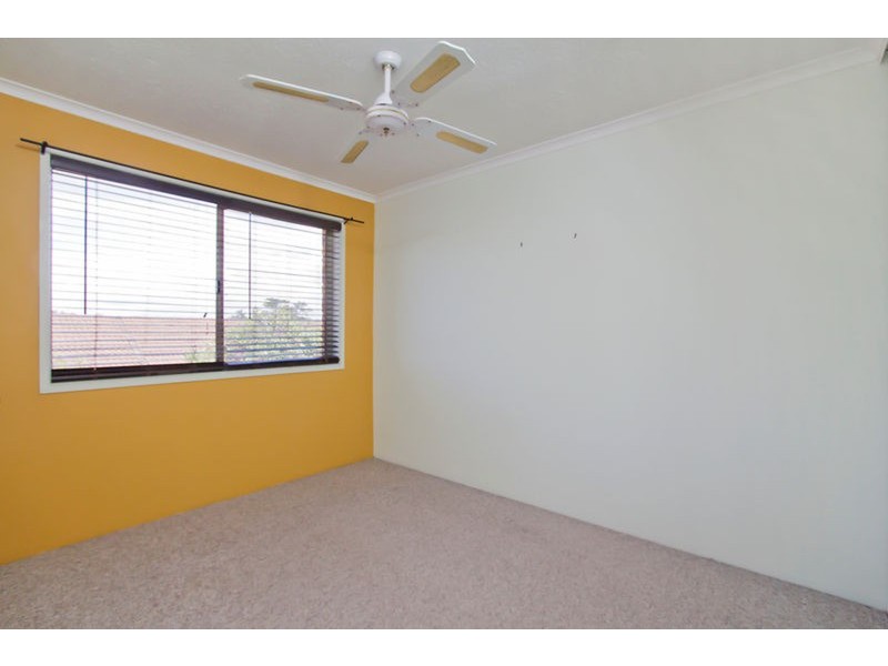 32 Meron Street, Southport QLD 4215