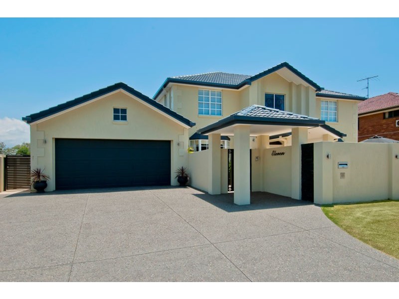 11 St Raphael Terrace, Sorrento QLD 4217
