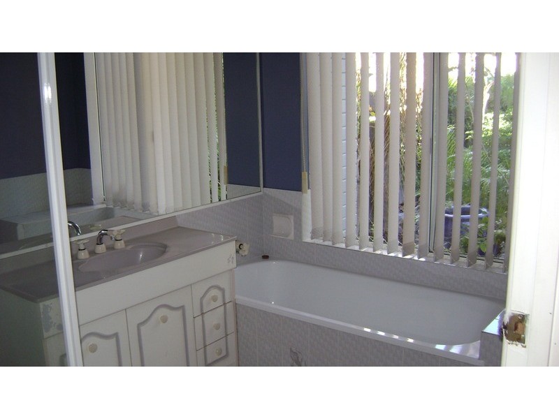 59 Adaminaby, Helensvale QLD 4212