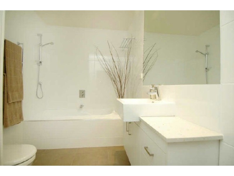 40 Brindisi Avenue, Isle Of Capri QLD 4217