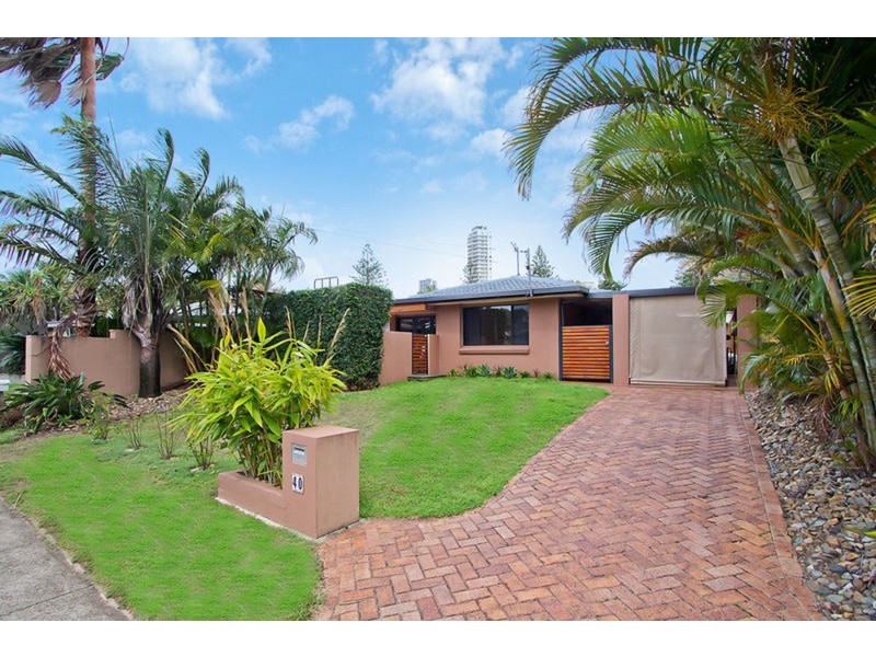 40 Brindisi Avenue, Isle Of Capri QLD 4217