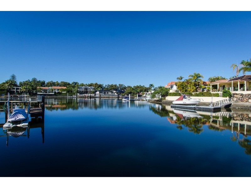 32 Emu Court, Sorrento QLD 4217