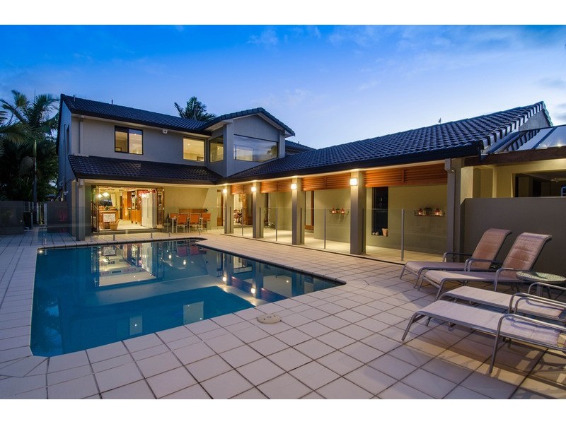 32 Emu Court, Sorrento QLD 4217