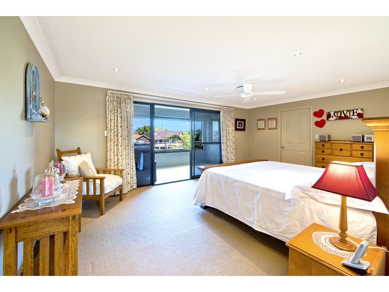 32 Emu Court, Sorrento QLD 4217