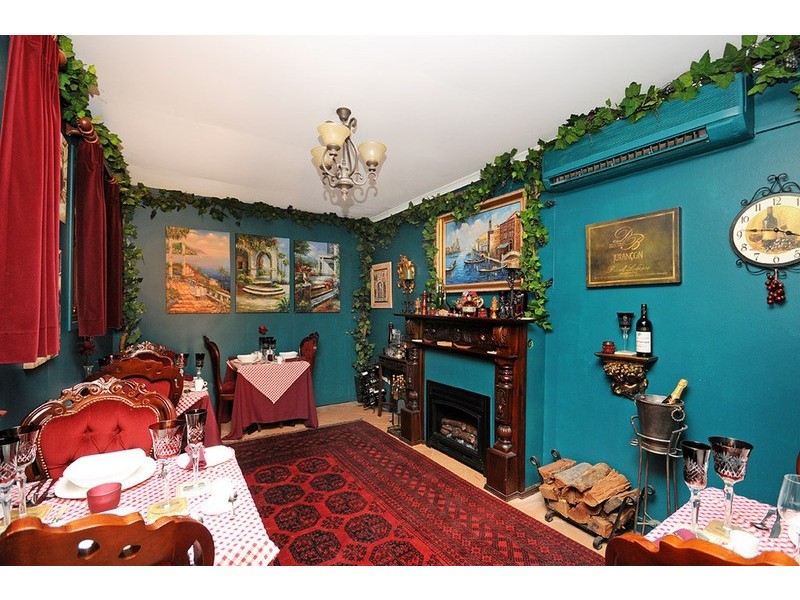 105 Commodore Drive, Paradise Waters QLD 4217