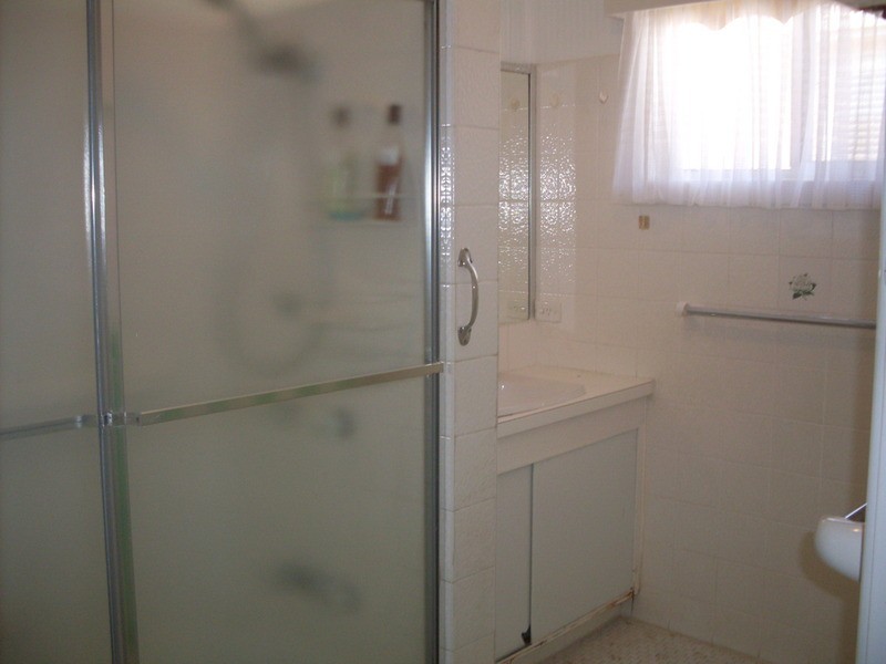 2/16 Sunrise  Boulevard, Surfers Paradise QLD 4217