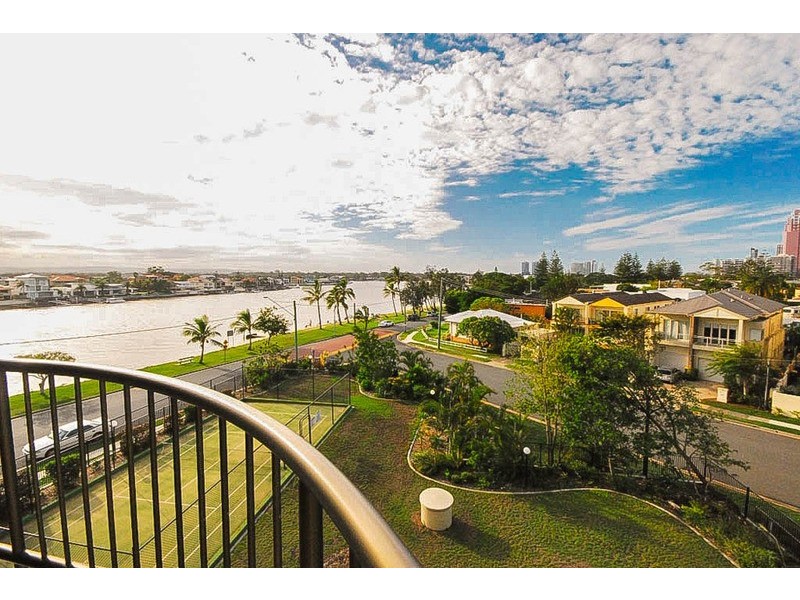 SPECTRUM 3 River Drive, Surfers Paradise QLD 4217