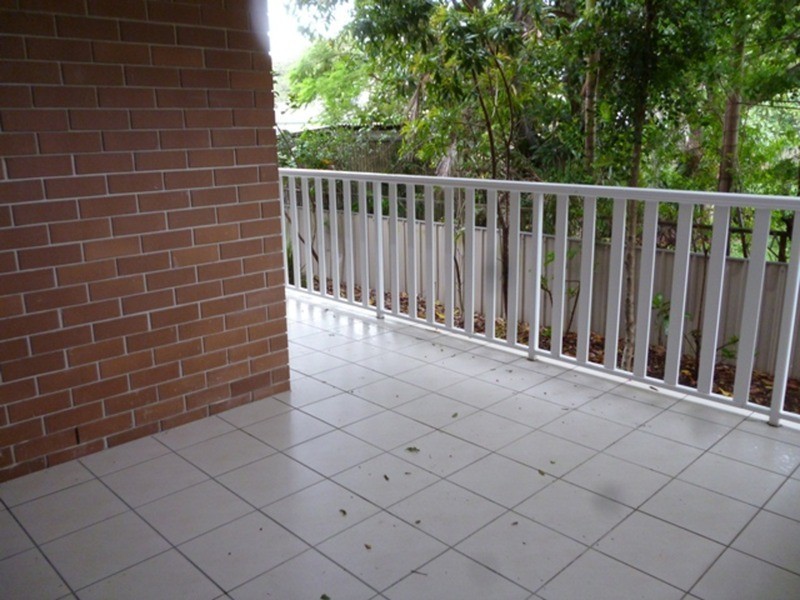 27 Walton  Street, Southport QLD 4215