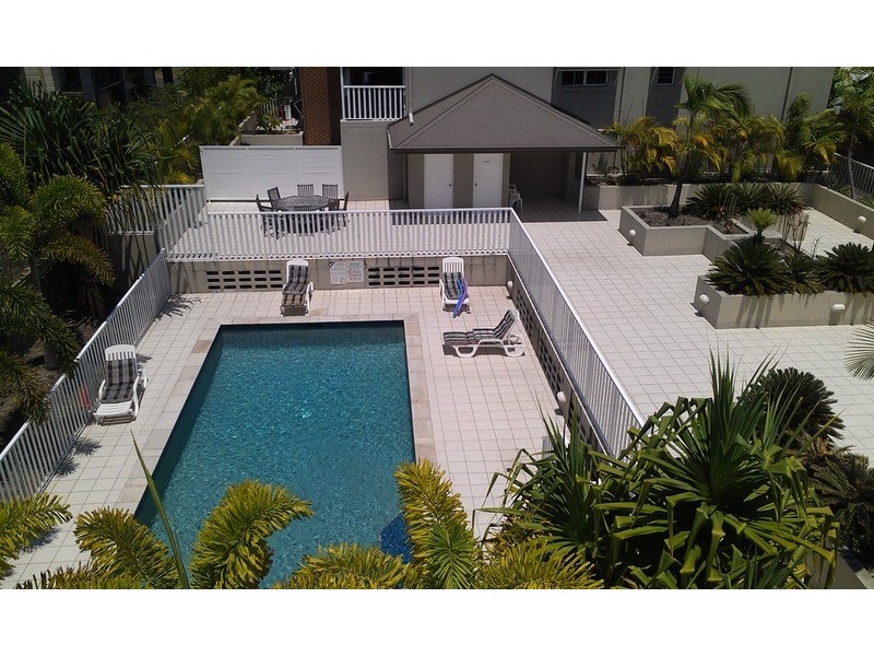 27 Walton  Street, Southport QLD 4215