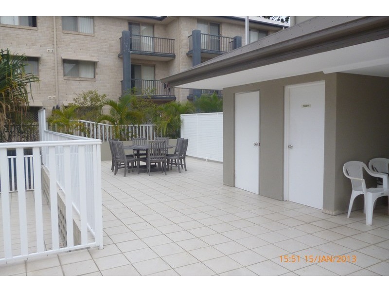 27 Walton  Street, Southport QLD 4215