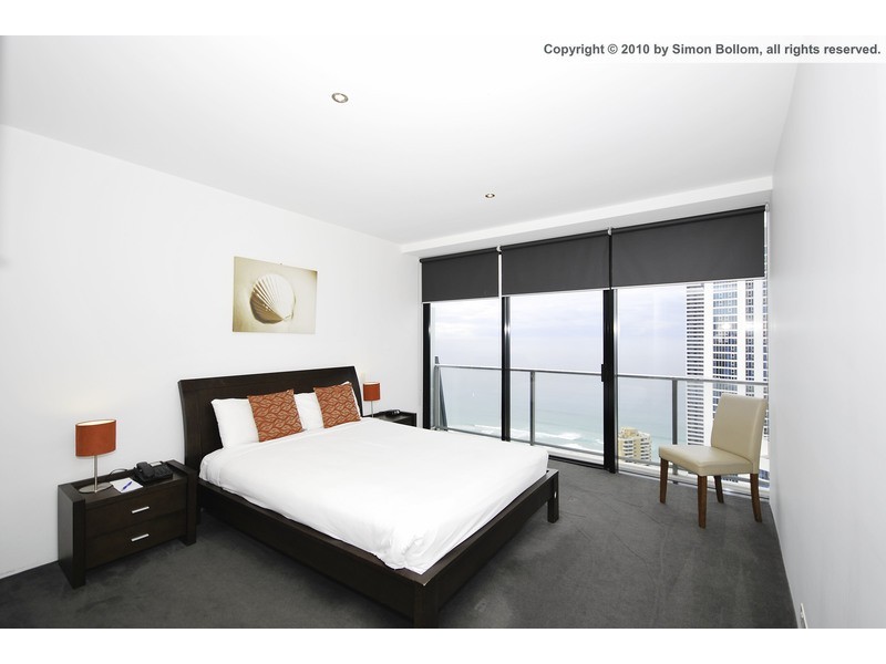 9 Ferny Avenue, Surfers Paradise QLD 4217