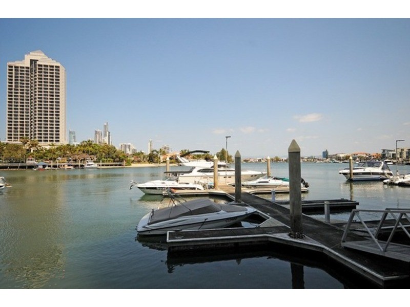 81 “Atlantis West”/2 Admiralty  Drive, Paradise Waters QLD 4217