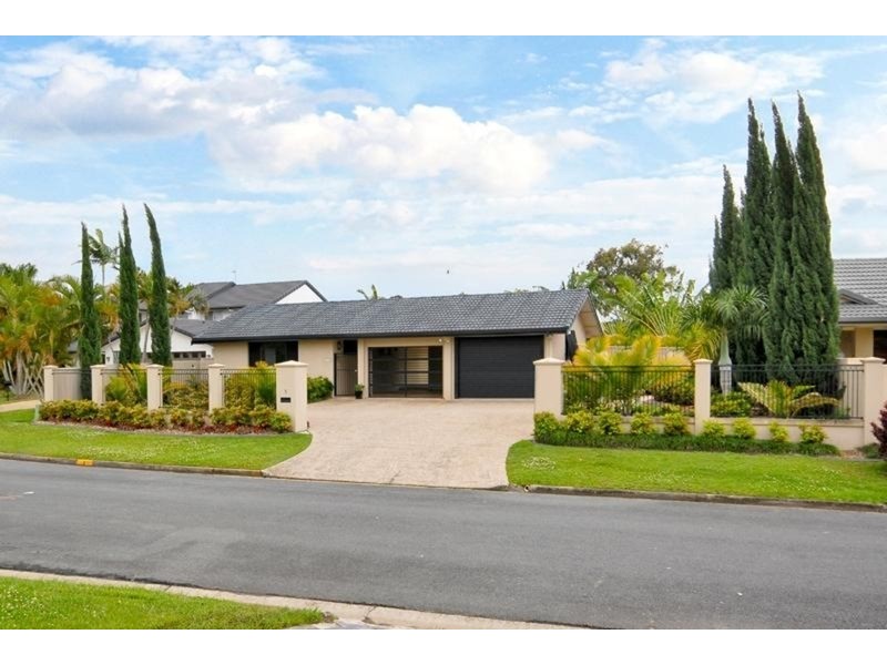 5 Kilkenny Court, Sorrento QLD 4217