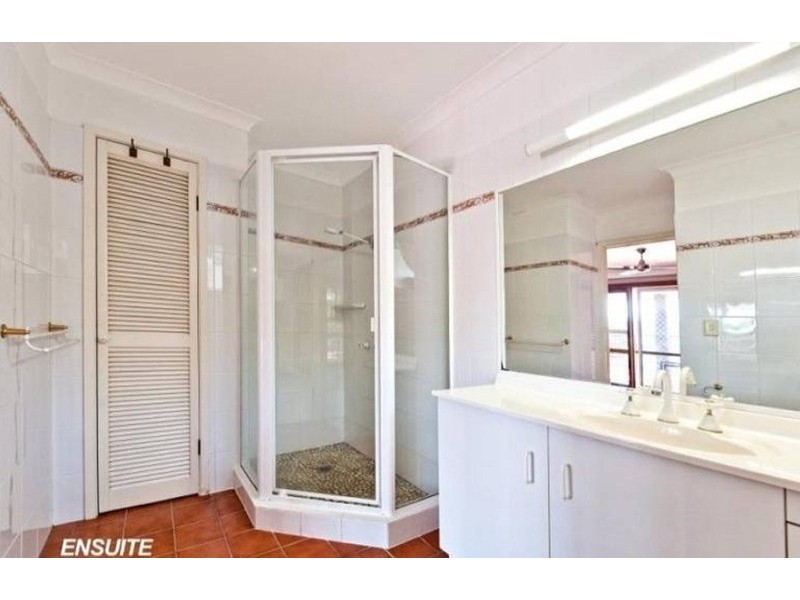 19 Rapallo Avenue, Isle Of Capri QLD 4217