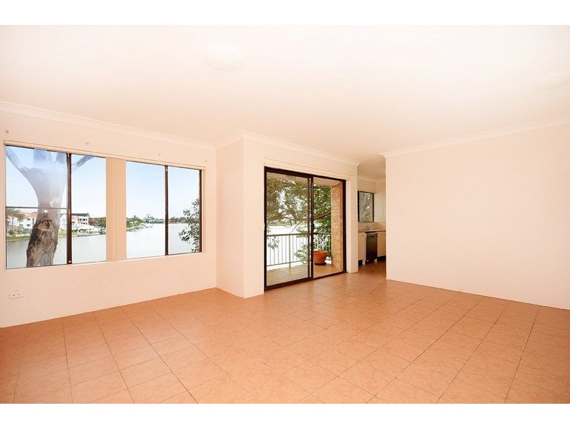 5/7 Jodie Court, Mermaid Waters QLD 4218