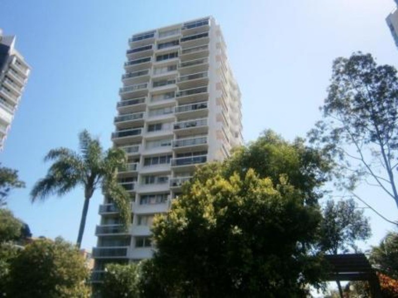 “Anchorage” 32 Riverview Parade, Surfers Paradise QLD 4217
