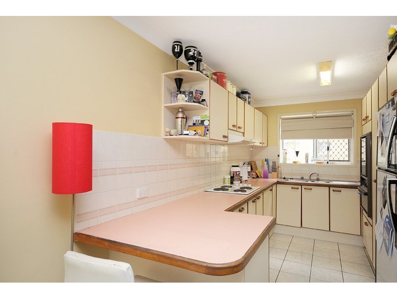 1/65 Old Burleigh Road, Surfers Paradise QLD 4217