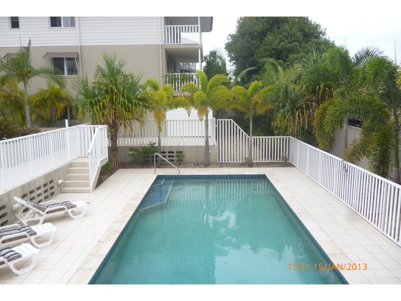 27 Walton  Street, Southport QLD 4215