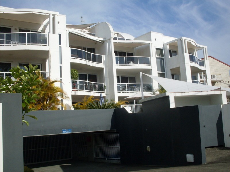 96 Stanhill  Drive, Surfers Paradise QLD 4217