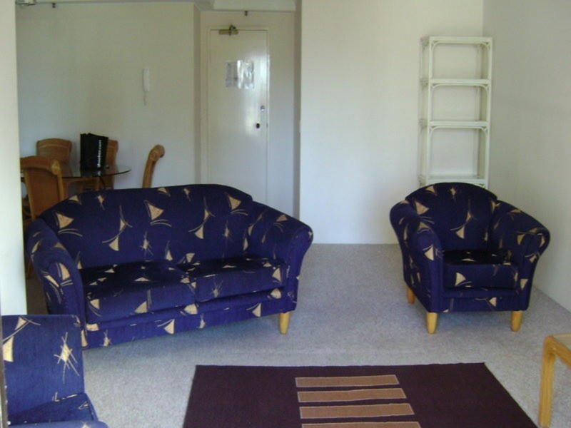 5 Enderley Aveune, Surfers Paradise QLD 4217