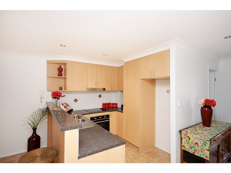 1/3 Elliot Street, Bundall QLD 4217