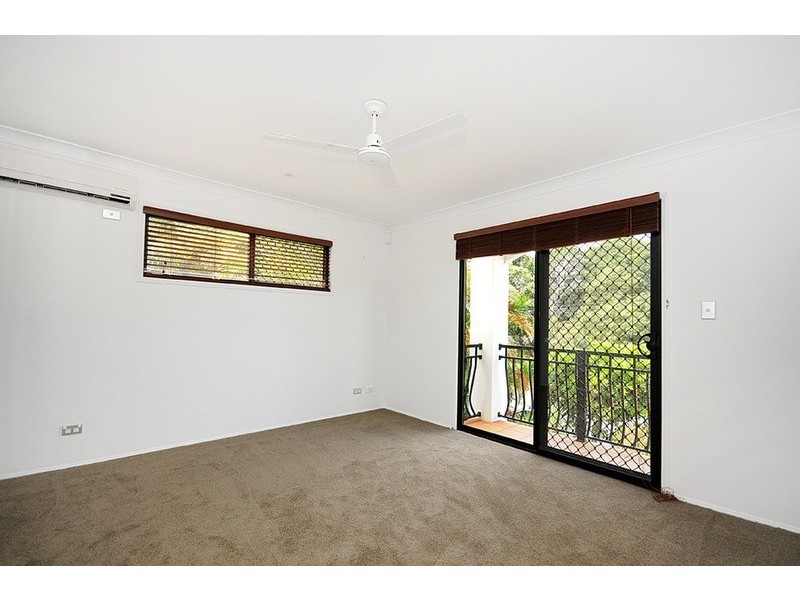 1/3 Elliot Street, Bundall QLD 4217
