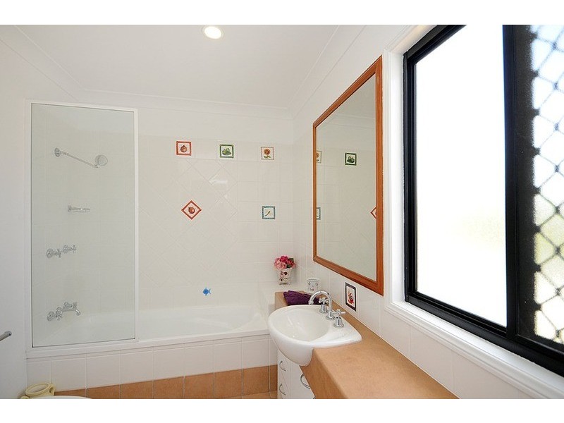 1/3 Elliot Street, Bundall QLD 4217