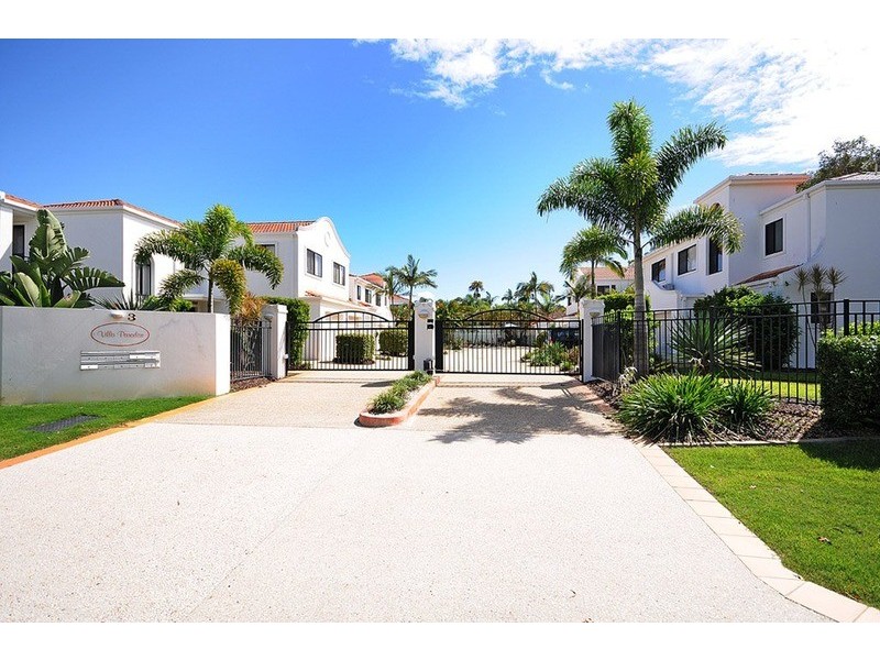 1/3 Elliot Street, Bundall QLD 4217