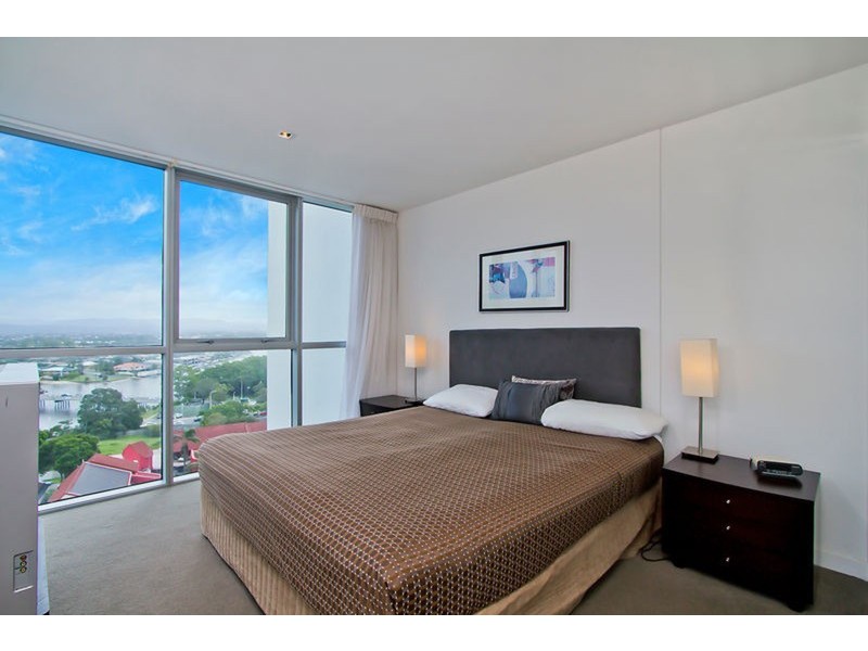 ‘Artique’ 18 Enderley Avenue, Surfers Paradise QLD 4217