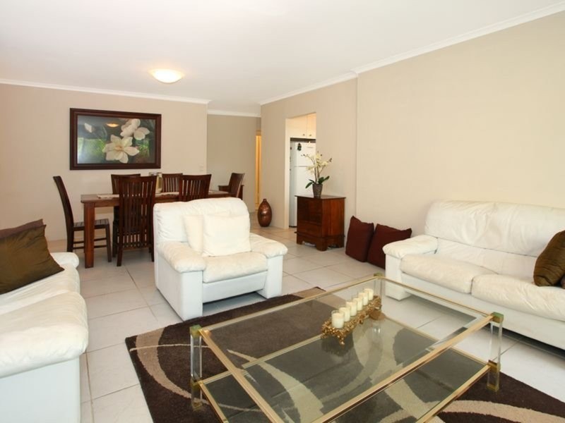 25 Genoa Street, Surfers Paradise QLD 4217