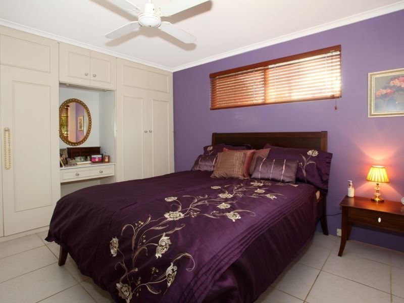 25 Genoa Street, Surfers Paradise QLD 4217