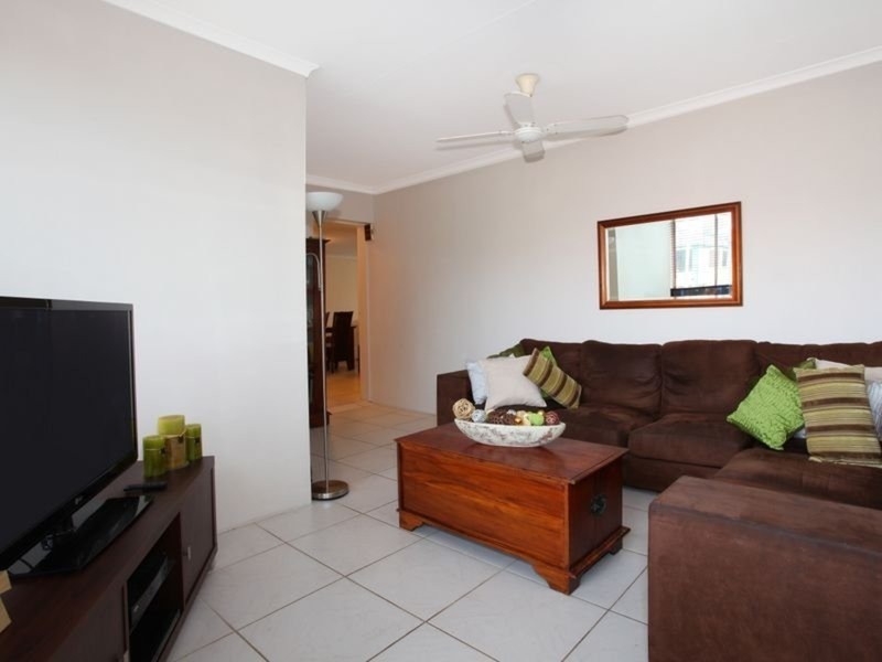 25 Genoa Street, Surfers Paradise QLD 4217