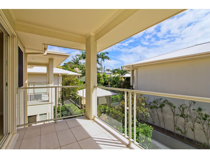 10/27 Gordon  Street, Labrador QLD 4215