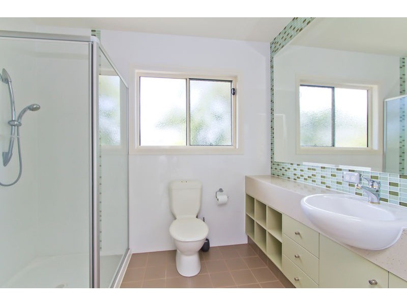 10/27 Gordon  Street, Labrador QLD 4215