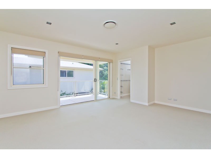 10/27 Gordon  Street, Labrador QLD 4215