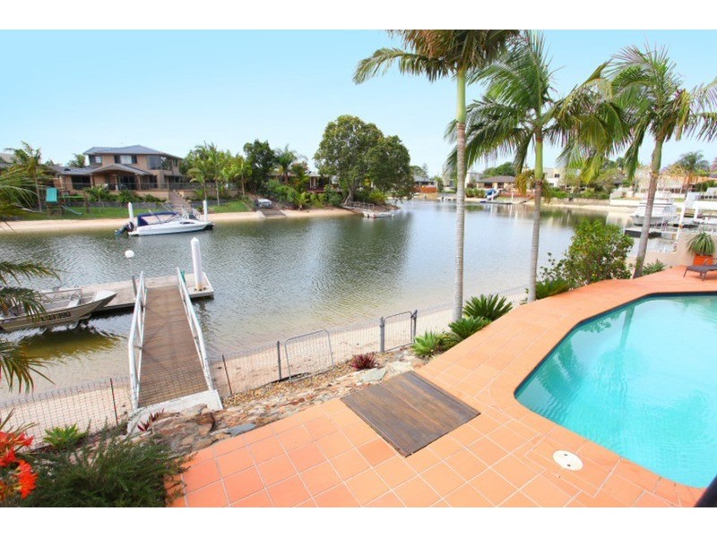 23 Tosti  Street, Sorrento QLD 4217