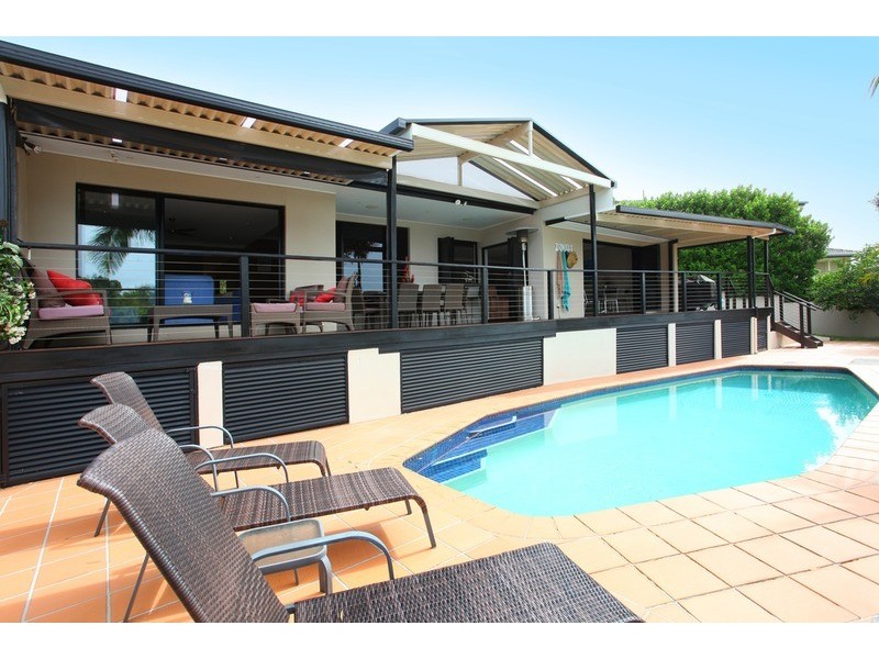 23 Tosti  Street, Sorrento QLD 4217