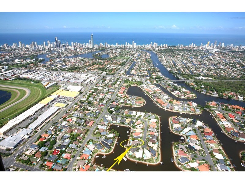 23 Tosti  Street, Sorrento QLD 4217