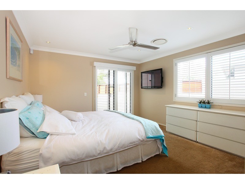 23 Tosti  Street, Sorrento QLD 4217