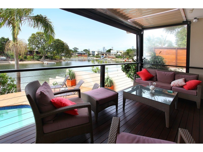 23 Tosti  Street, Sorrento QLD 4217