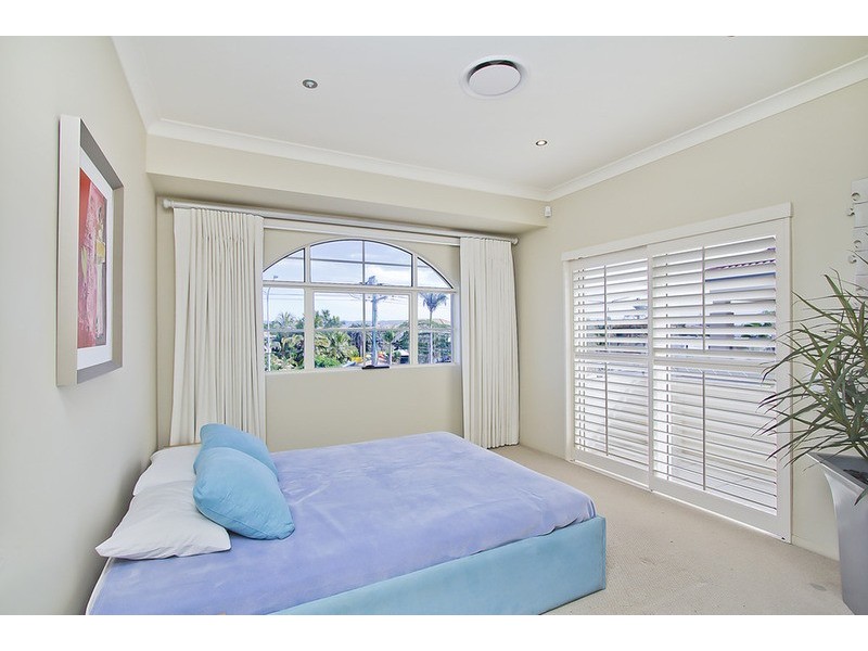 7/2363 Gold Coast Highway, Mermaid Beach QLD 4218