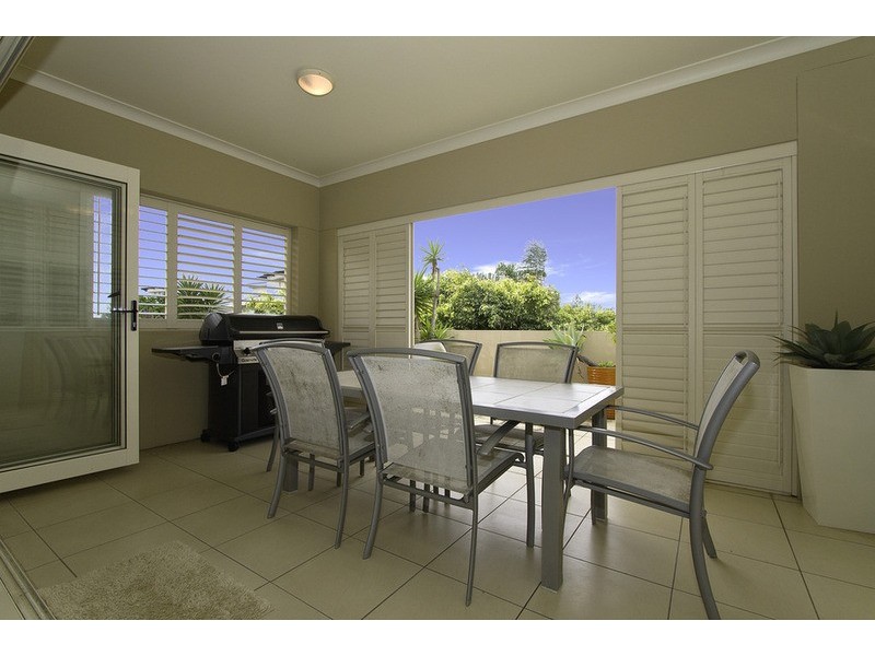 7/2363 Gold Coast Highway, Mermaid Beach QLD 4218