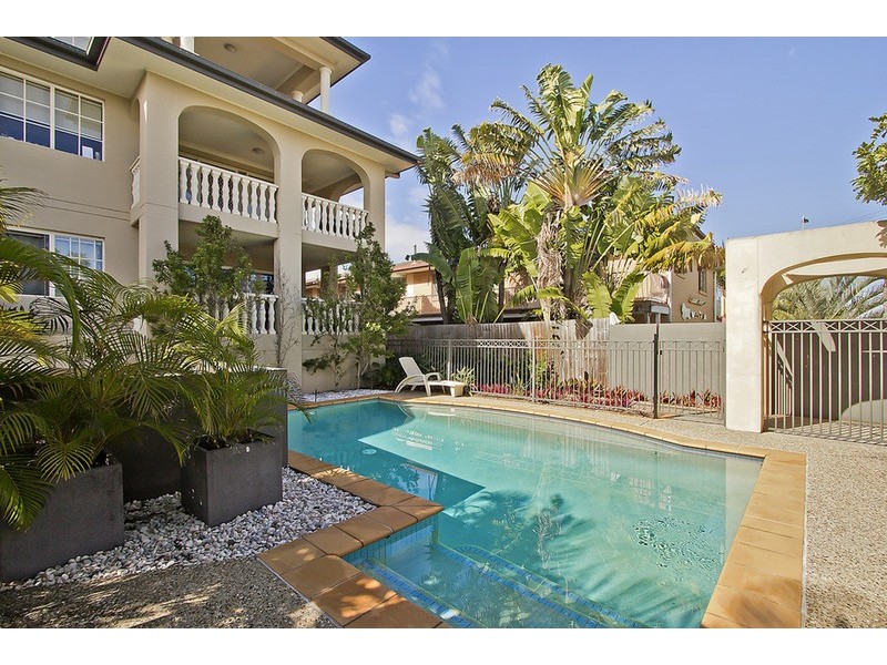 7/2363 Gold Coast Highway, Mermaid Beach QLD 4218