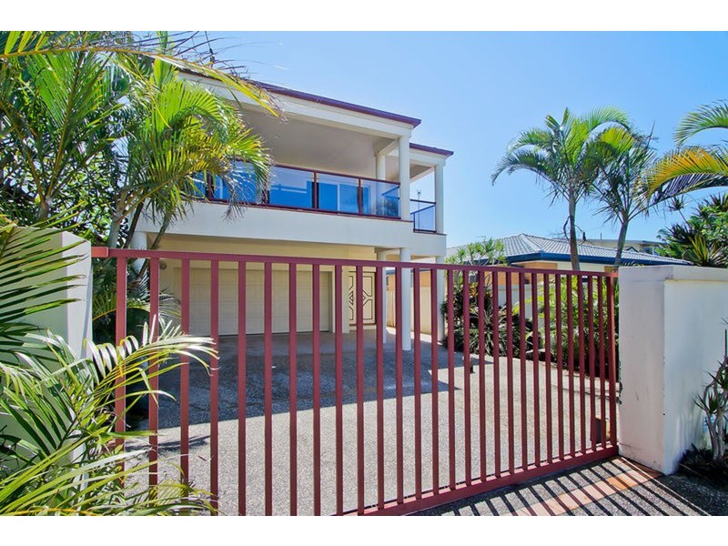 25 Twenty Fifth  Avenue, Palm Beach QLD 4221