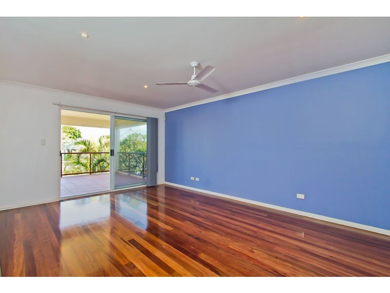 25 Twenty Fifth  Avenue, Palm Beach QLD 4221