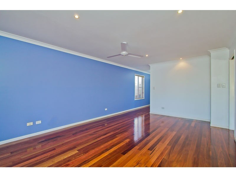 25 Twenty Fifth  Avenue, Palm Beach QLD 4221
