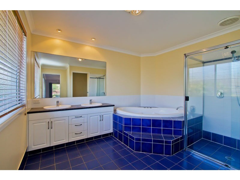 25 Twenty Fifth  Avenue, Palm Beach QLD 4221