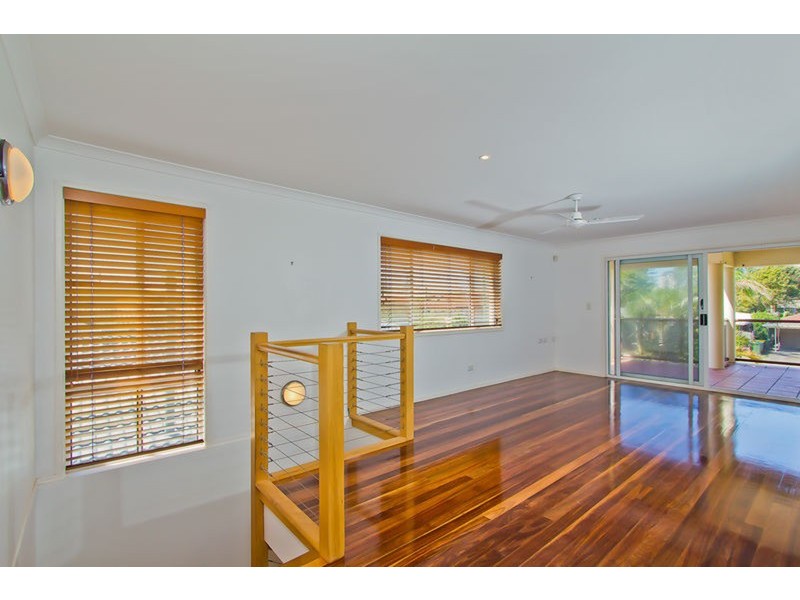 25 Twenty Fifth  Avenue, Palm Beach QLD 4221